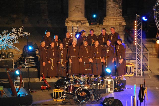 Participation à un concert du Condor dans les arênes d'Arles