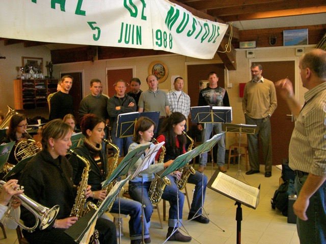 Répétition avec l'harmonie de Saint-Jean de Sixt, dirigée par Edgar Montant (2007)